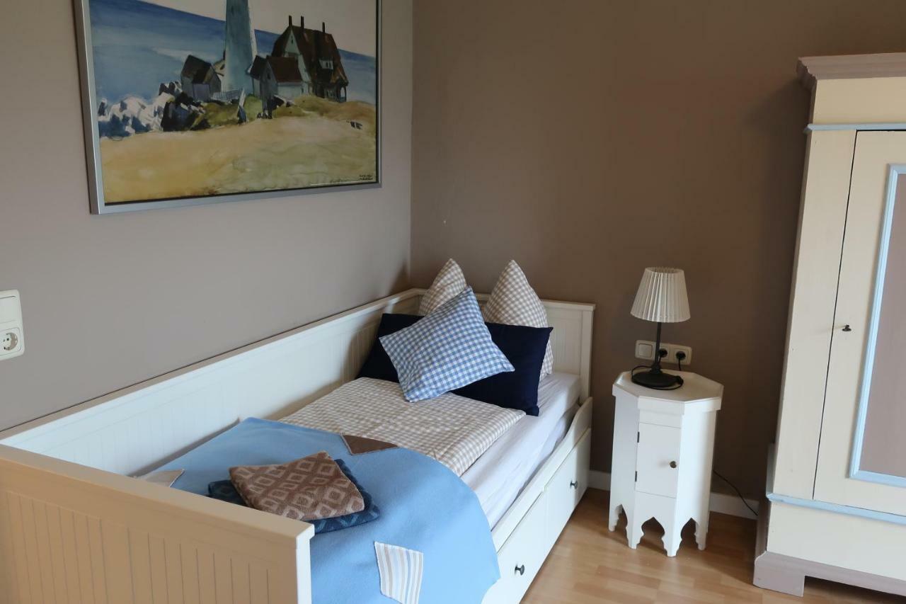 Ferienwohnung Rot Hohenfelde  エクステリア 写真